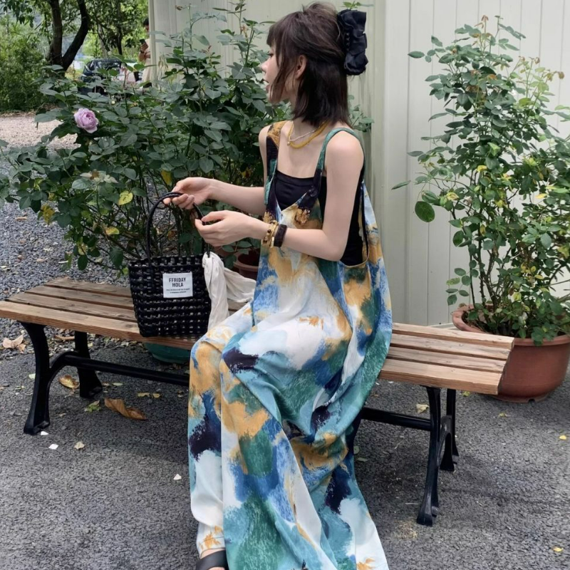 清涼顯白海島藍V領寬鬆休閒闊腿背帶連體褲