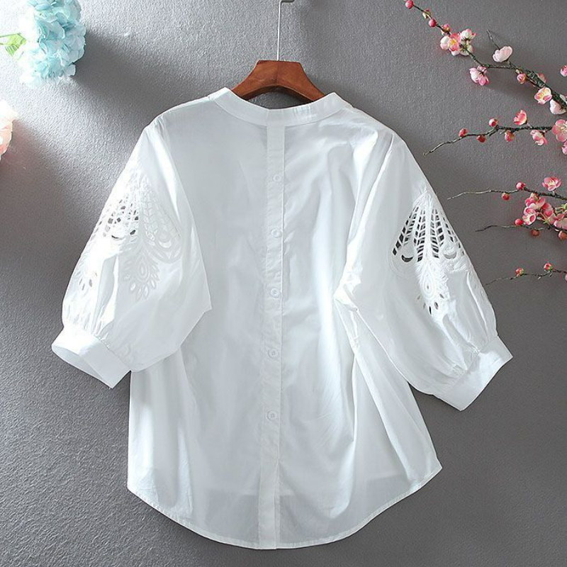 純棉V領氣質中袖鏤空設計感大碼休閒顯瘦襯衫