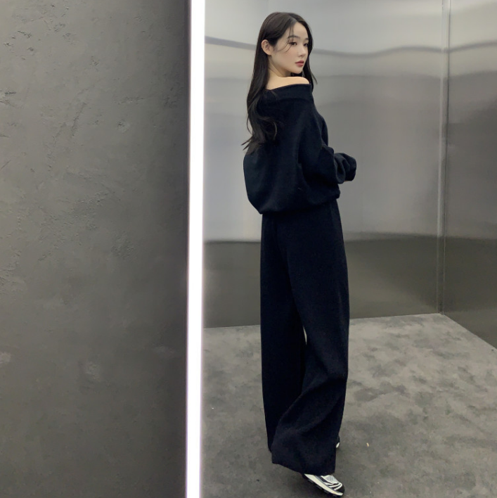 【整套】法式高級感一字領露肩長袖毛衣+高腰針織直筒長褲兩件套