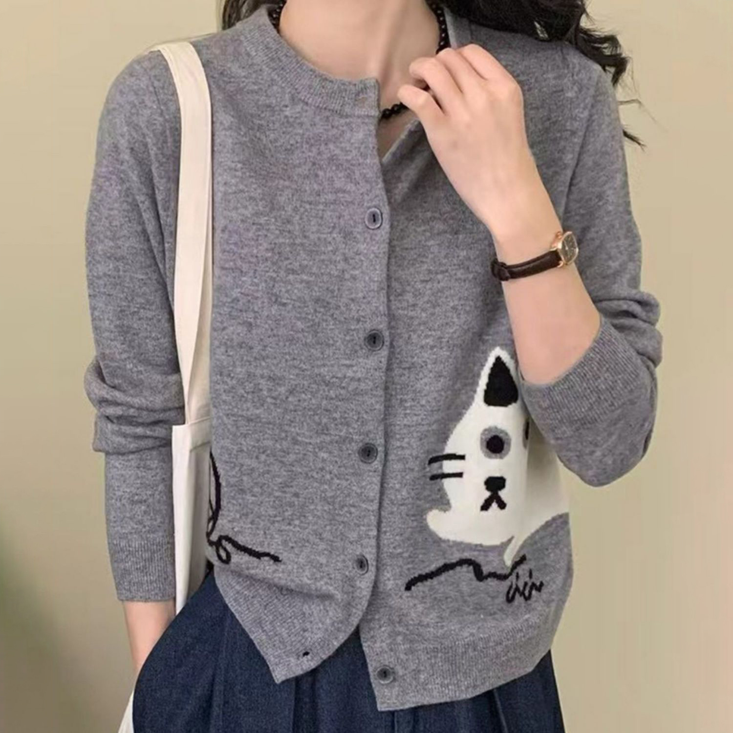 設計感長袖圓領可愛時尚卡通刺繡針織開衫