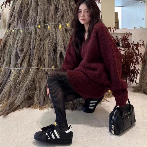 【整套】高級感軟慵懶v領針織毛衣+顯瘦高腰半身裙兩件套