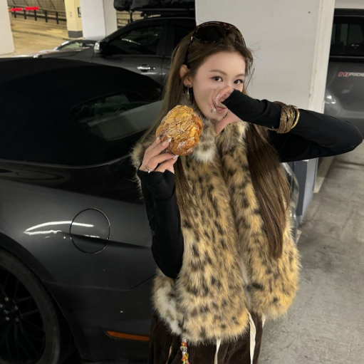 雙面穿時髦俏皮漸變雪奶豹皮草馬甲外套