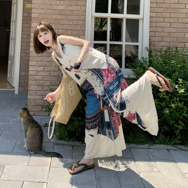 海島風休閒闊腿連體褲女夏復古印花背帶褲氣質V領無袖背心連衣褲