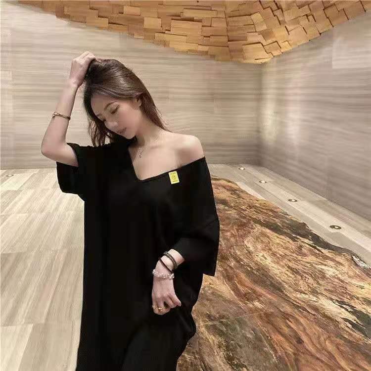 慵懶風大碼性感露背薄款V領短袖洋裝