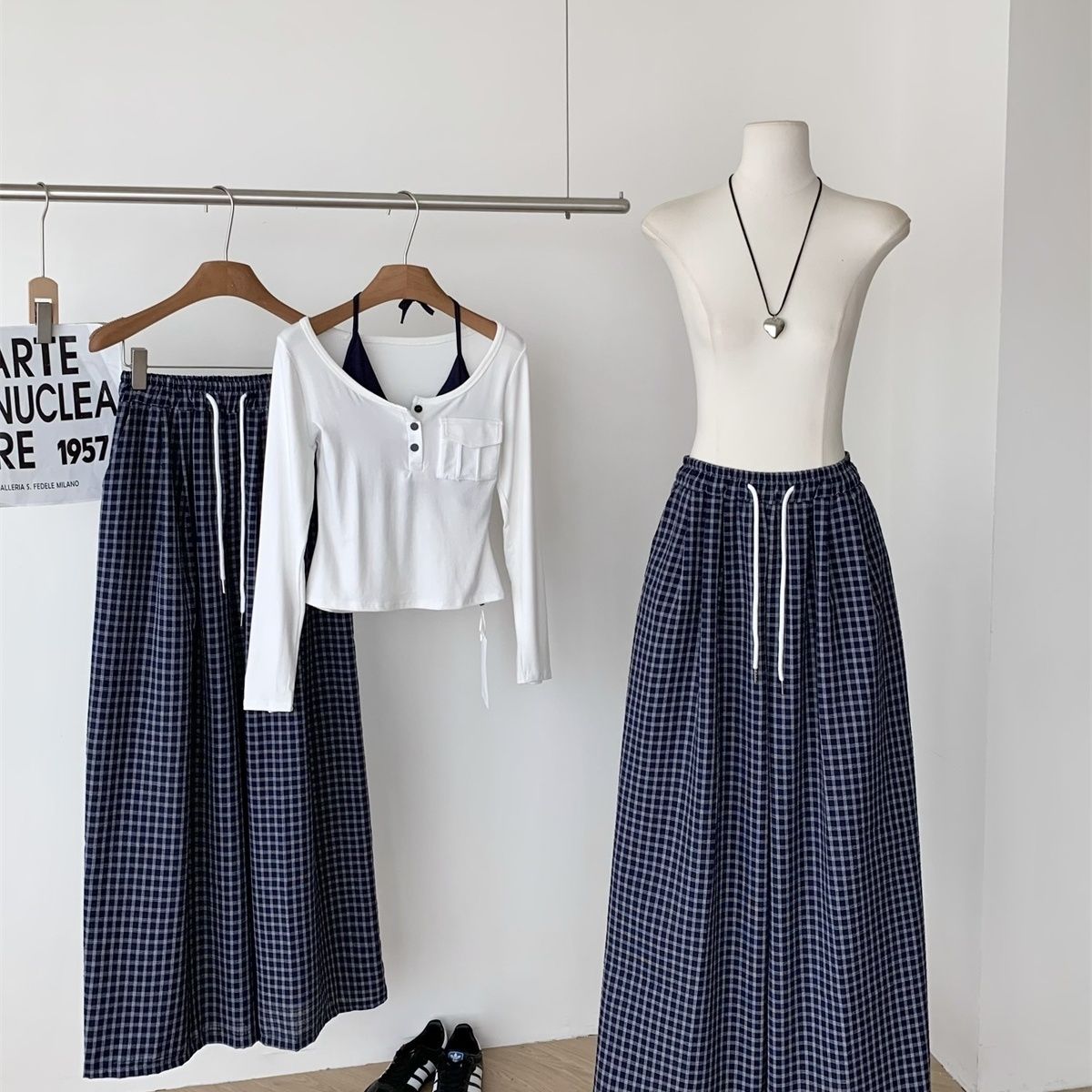 【單件/套裝】慵懶風韓系將兩件掛脖U領長袖T恤+高腰格紋闊腿褲兩件套裝