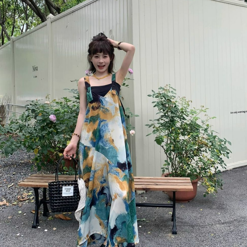 清涼顯白海島藍V領寬鬆休閒闊腿背帶連體褲