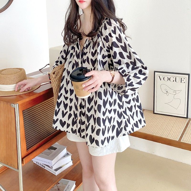 甜美寬鬆v領燈籠袖愛心娃娃衫棉質襯衫