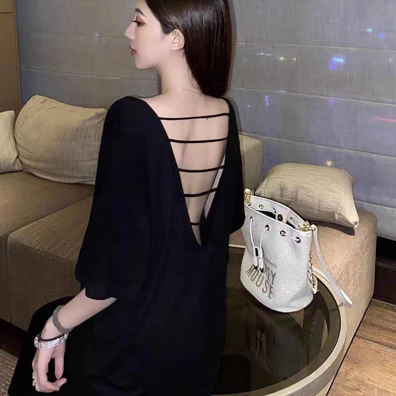 慵懶風大碼性感露背薄款V領短袖洋裝