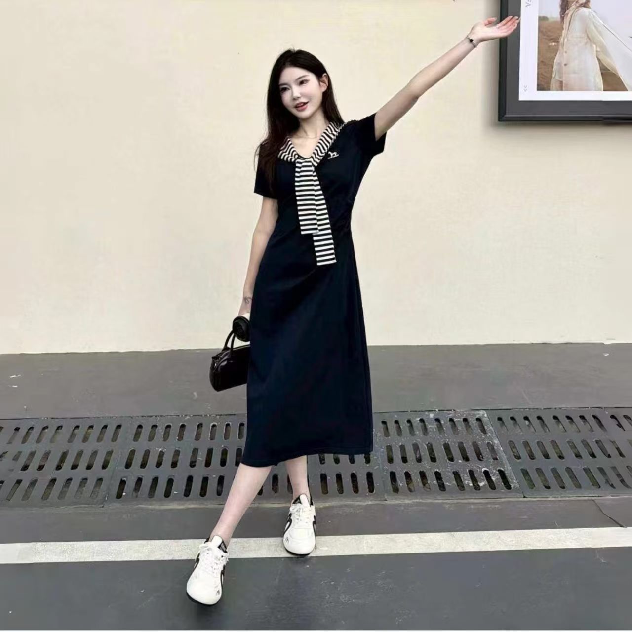 假兩件披肩條紋領口收腰顯瘦減齡洋裝