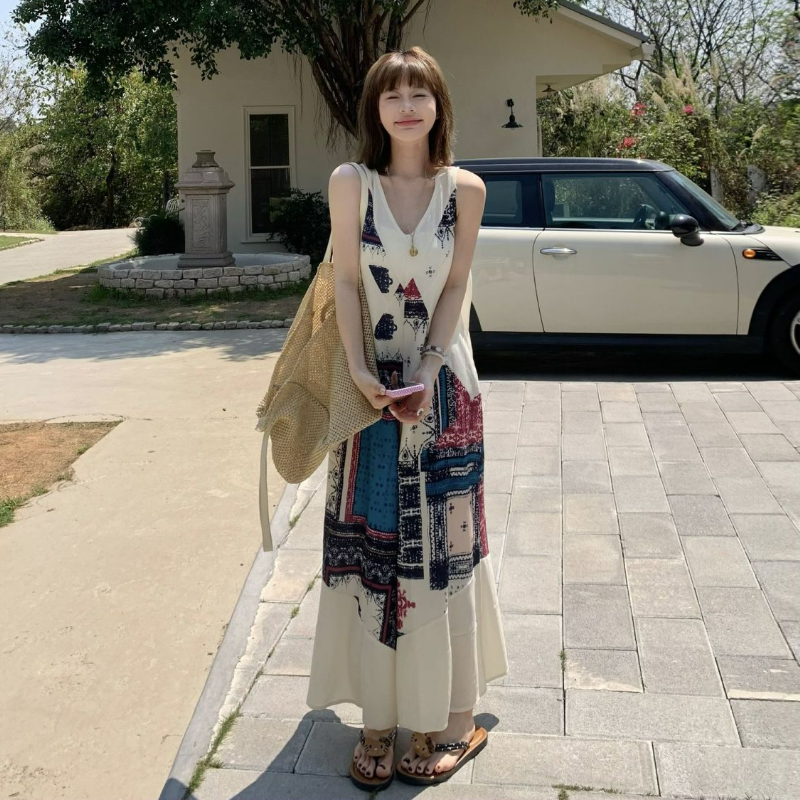 海島風休閒闊腿連體褲女夏復古印花背帶褲氣質V領無袖背心連衣褲