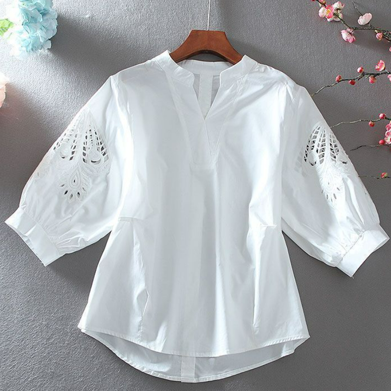 純棉V領氣質中袖鏤空設計感大碼休閒顯瘦襯衫