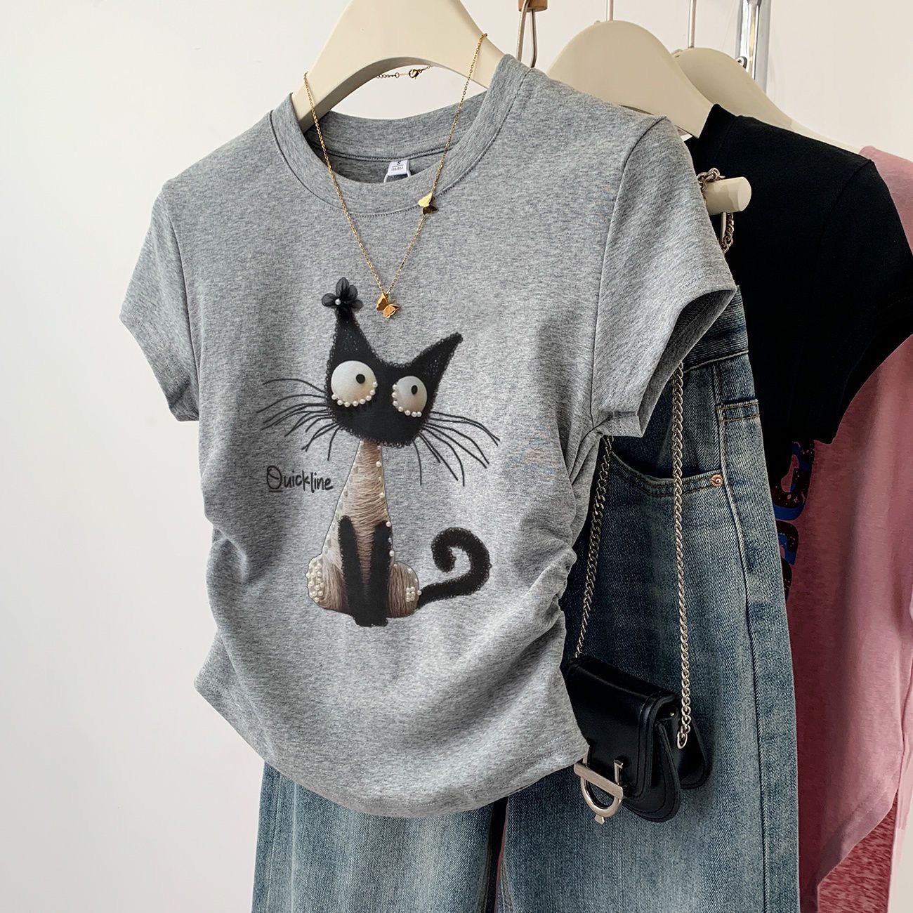 灰色貓咪短款褶皺收腰設計感修身正肩短袖t恤