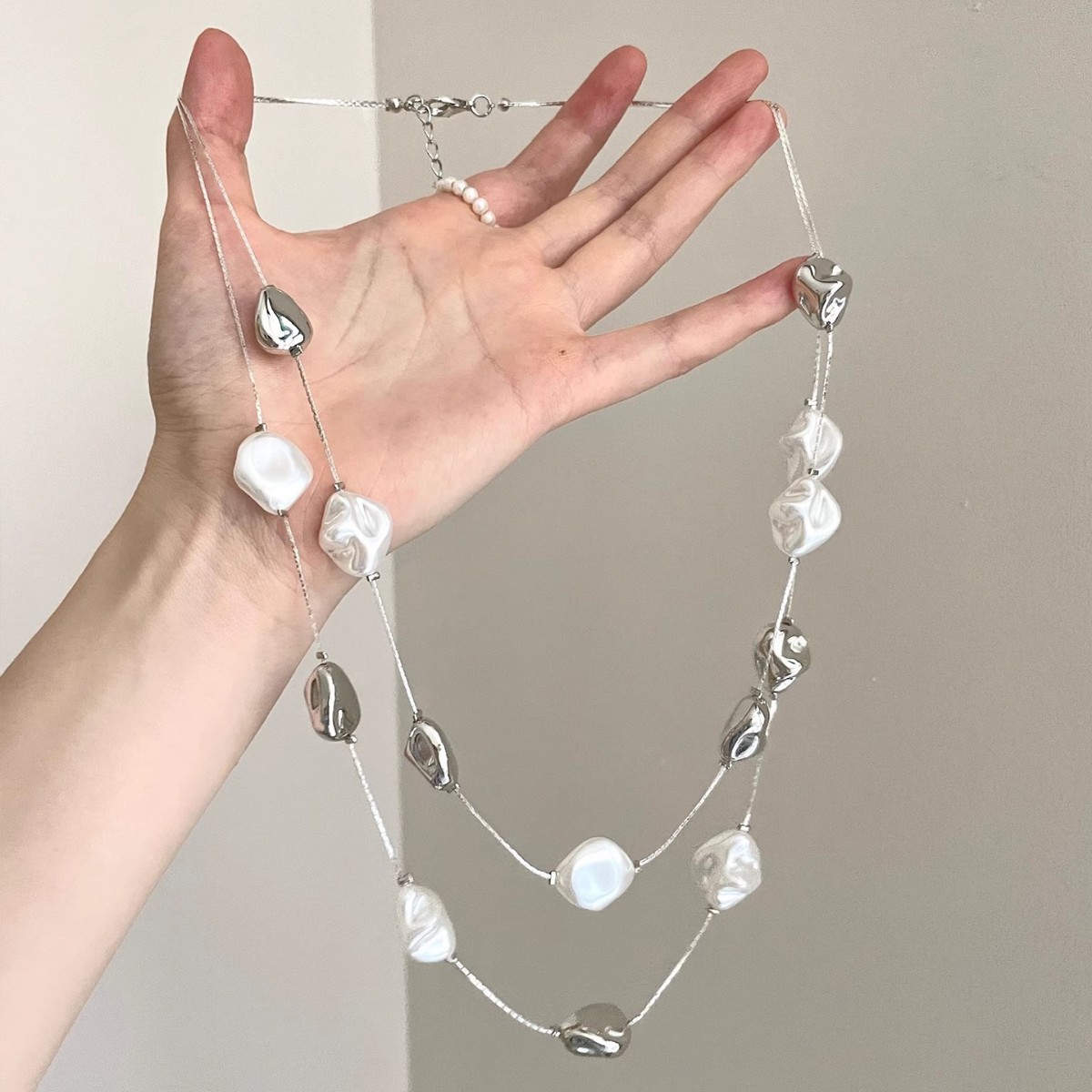輕奢高級精緻鎖骨鍊不規則長款串珠項鍊