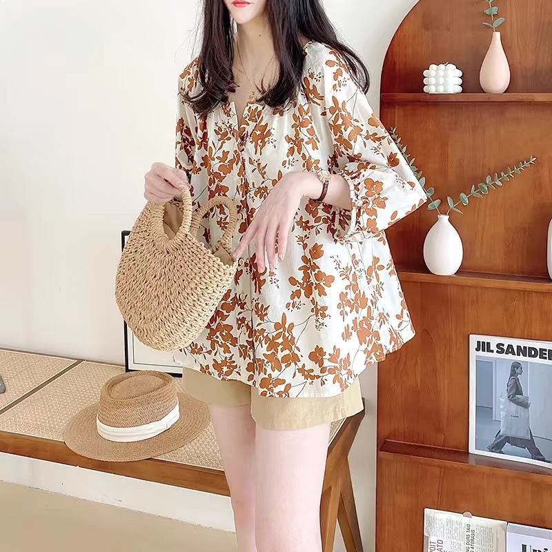 法式甜美v領燈籠袖碎花七分袖印花襯衫