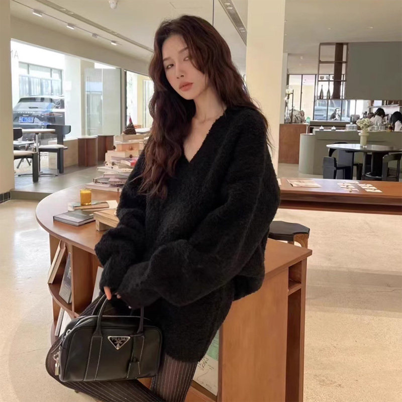 【整套】高級感軟慵懶v領針織毛衣+顯瘦高腰半身裙兩件套