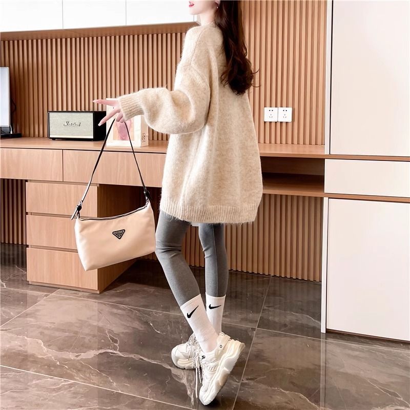 寬鬆慵懶風洋氣打底中長版針織毛衣