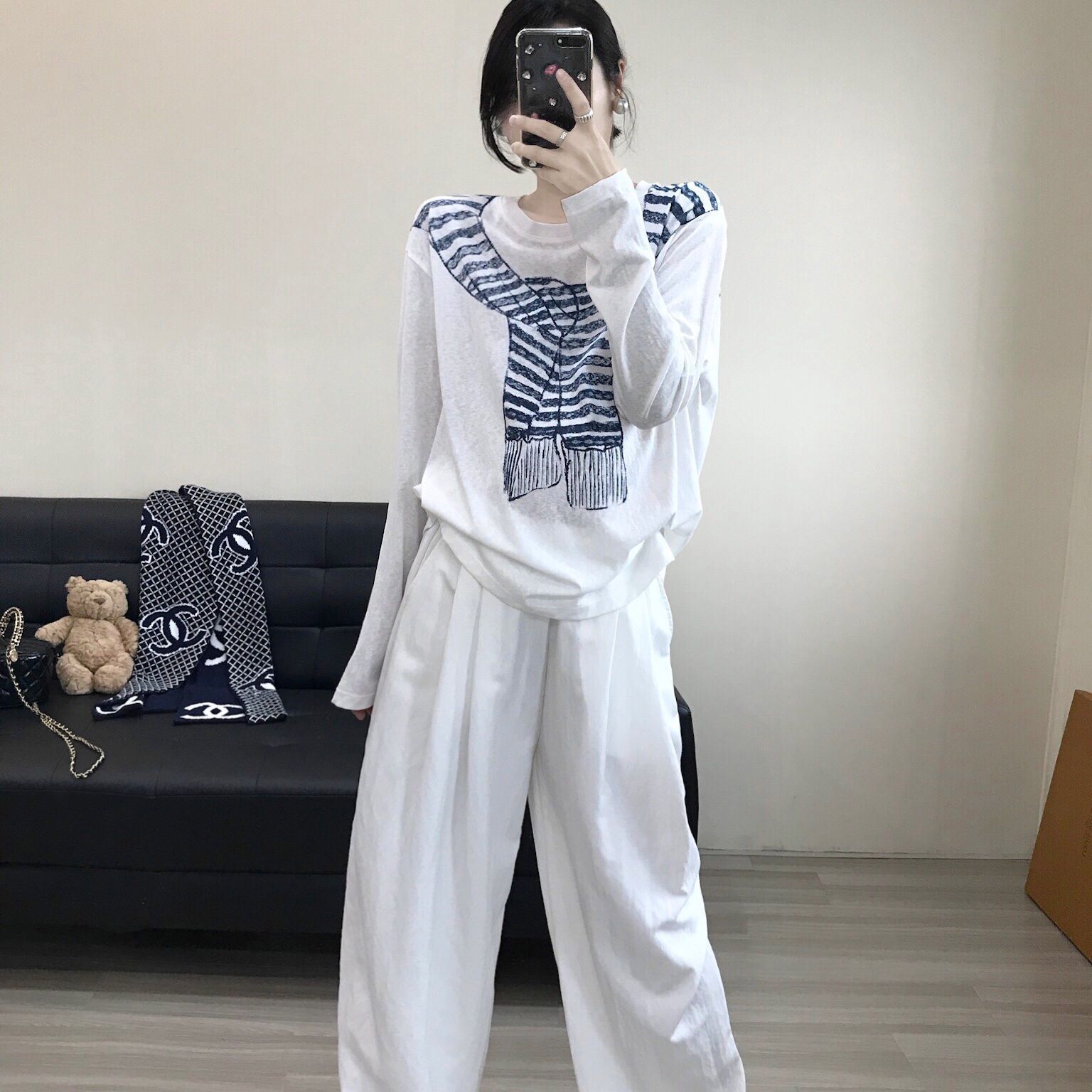 薄款寬鬆休閒百搭圍巾印花圓領長袖T恤