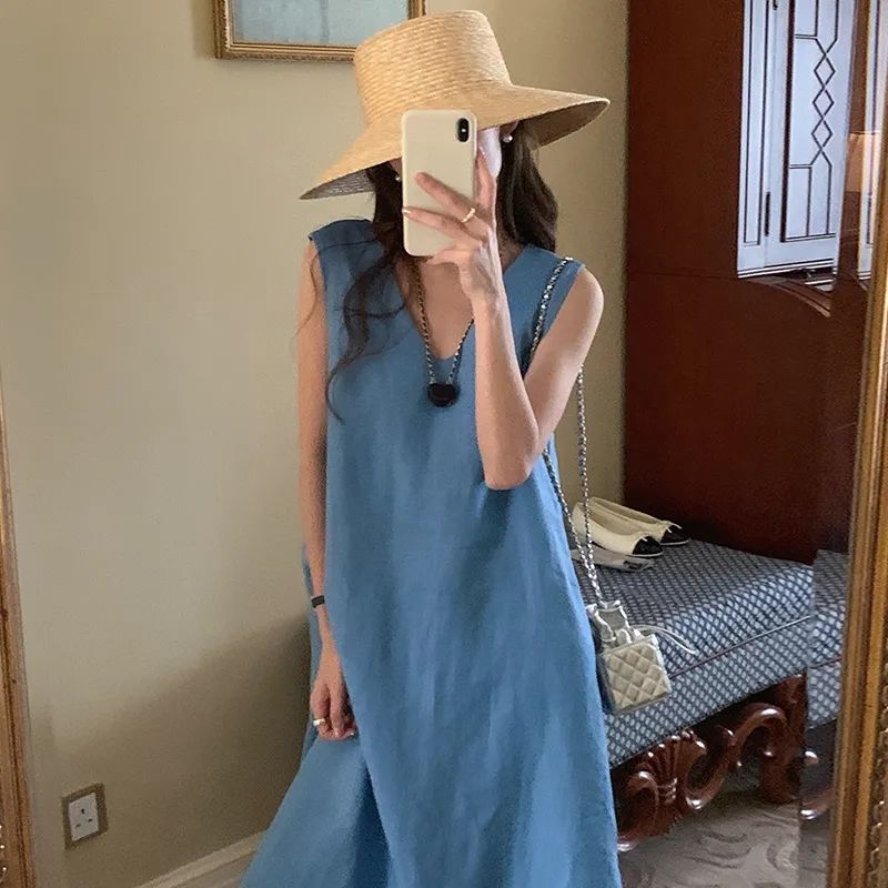 設計感露背大碼寬鬆遮肚顯瘦v領無袖洋裝