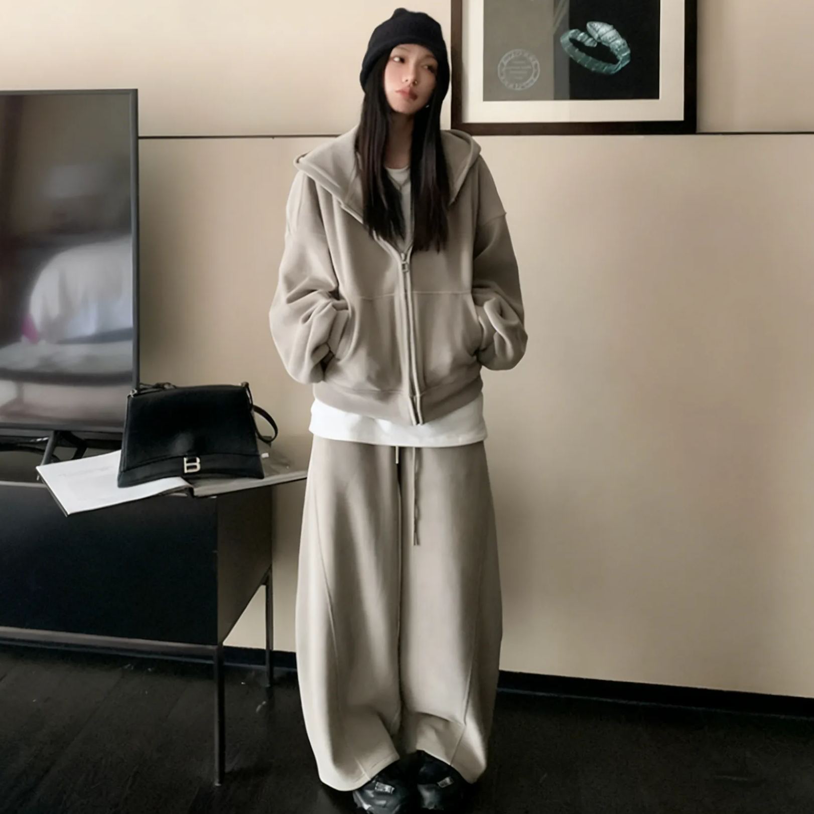 【整套】洋氣時髦大碼顯瘦連帽T+運動休閒闊腿褲兩件套