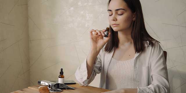 Use of Essential Oil to Unwind from Stress