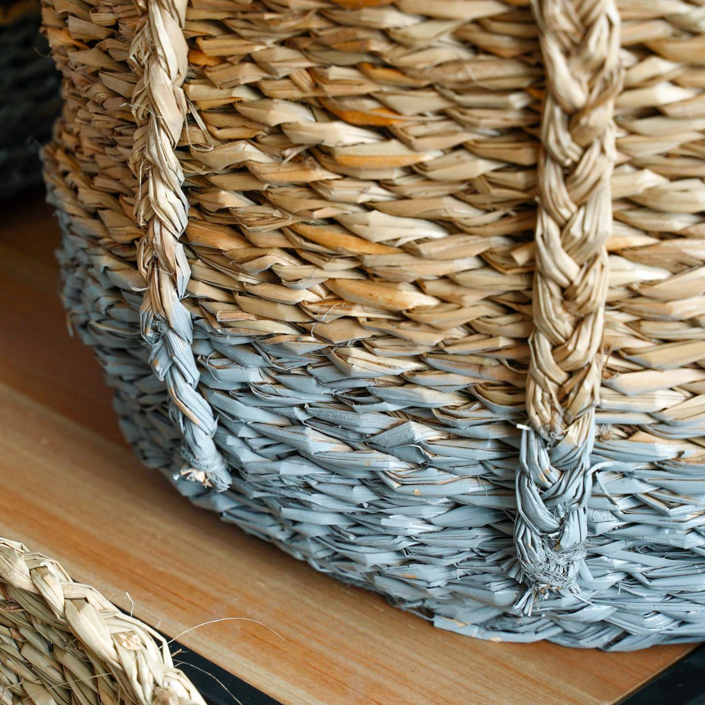ecoHOUZE Seagrass Storage Basket With Handles - Grey (Small)