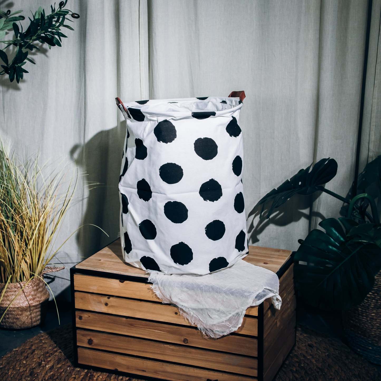 HOUZE - Laundry Bag (Large) - Black Dots