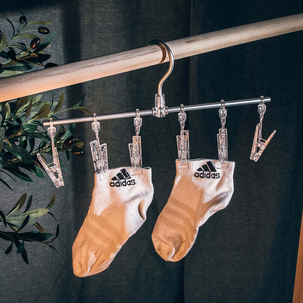 KLEAR Hanging Dryer with 6 Laundry Pegs