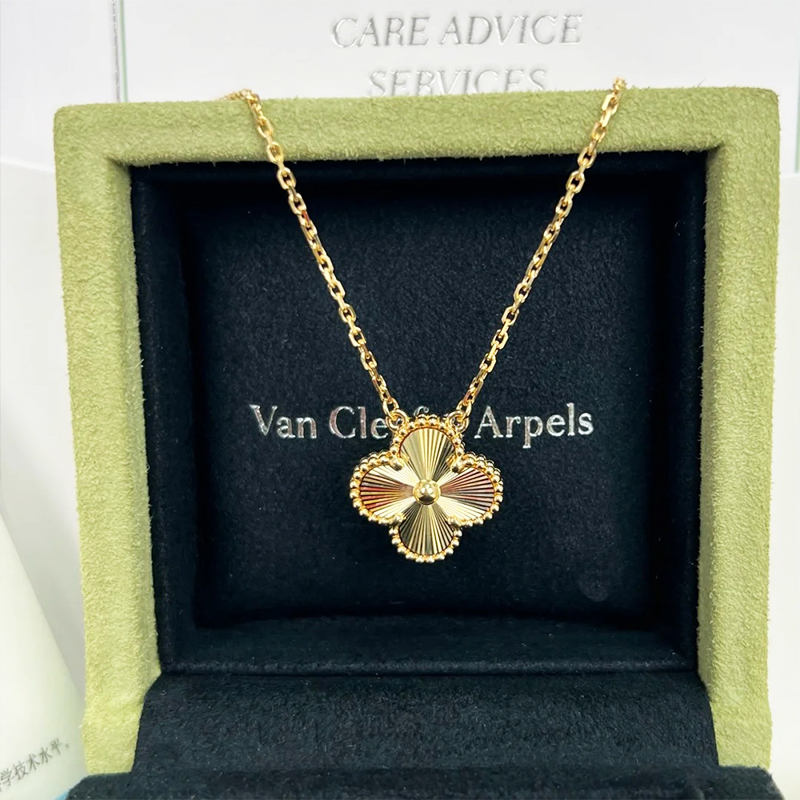 【ヴァンクリーフ】ネックレス・ペンダント0825-4-57-1