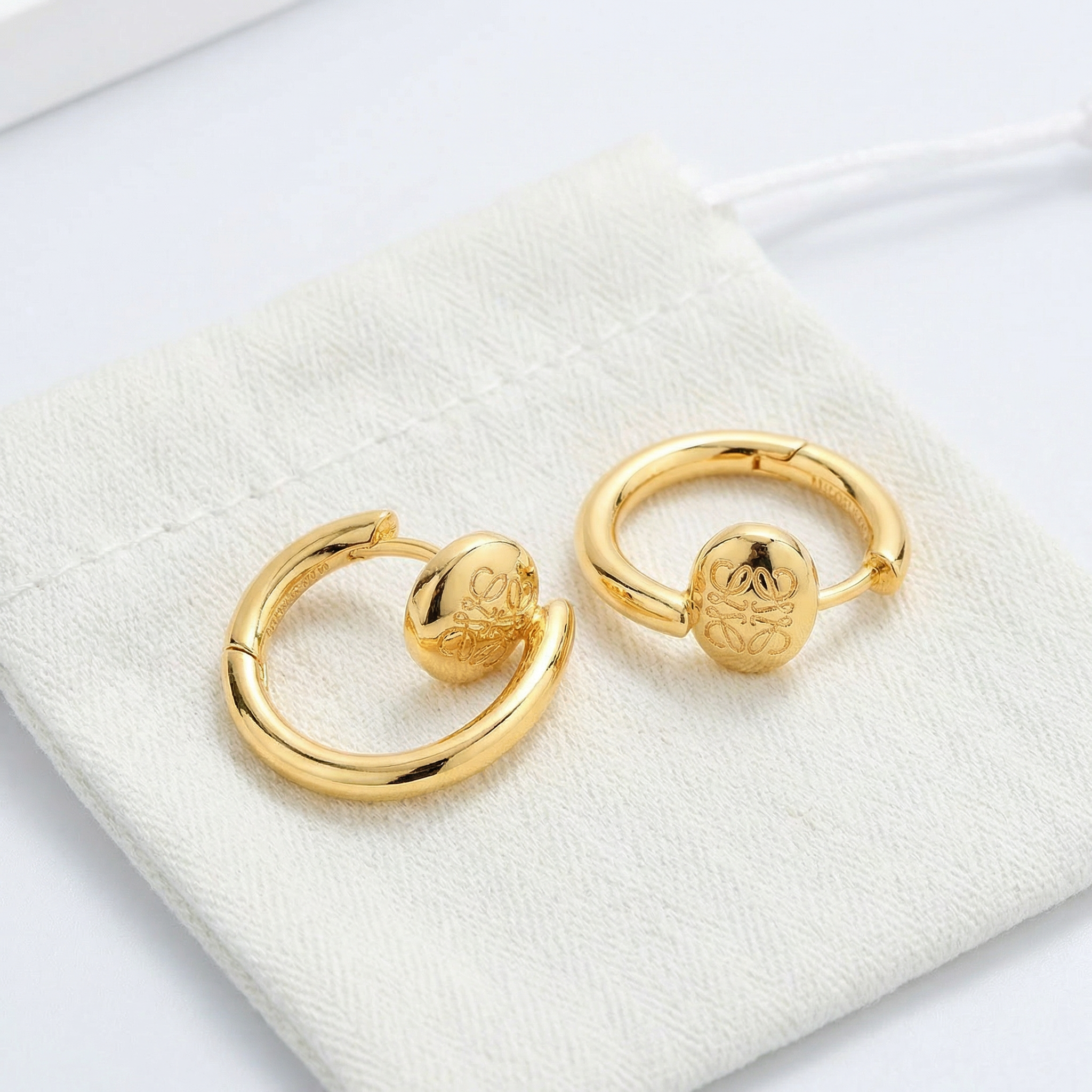 【ロエベ】ピアス 0130-2-4