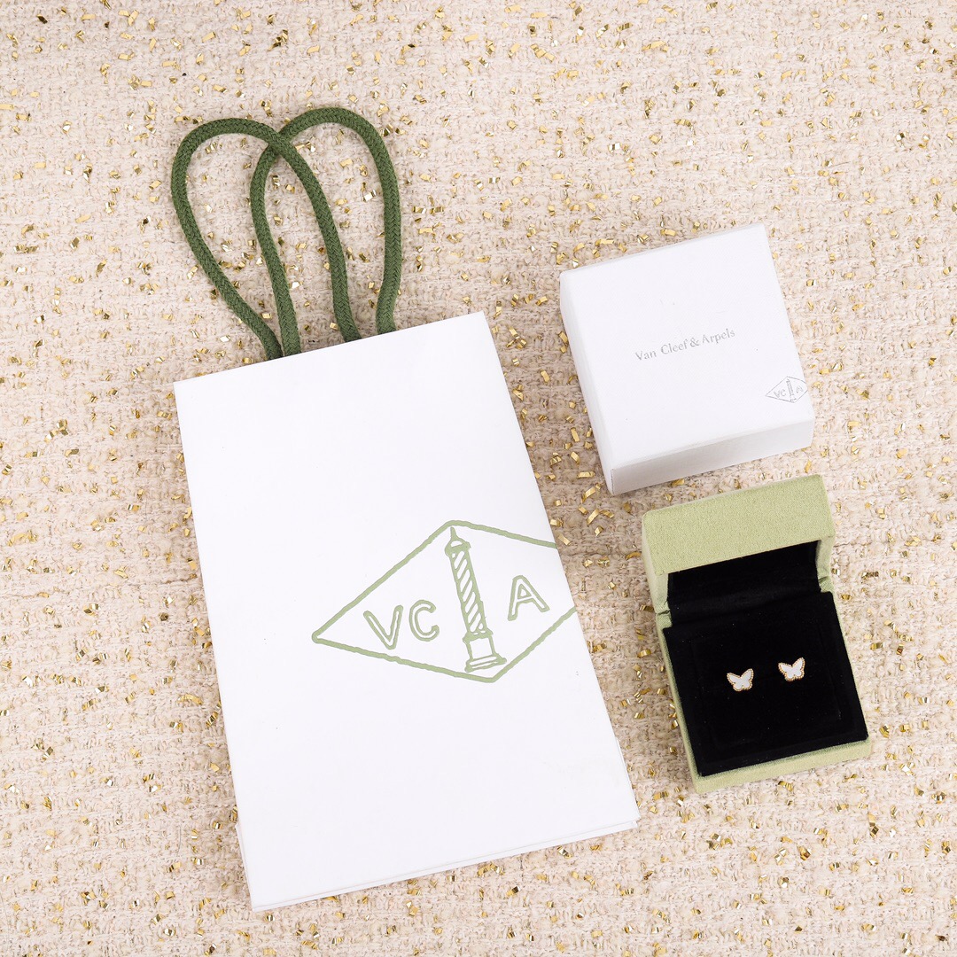 【ヴァンクリーフ】ピアス  0915-1-1