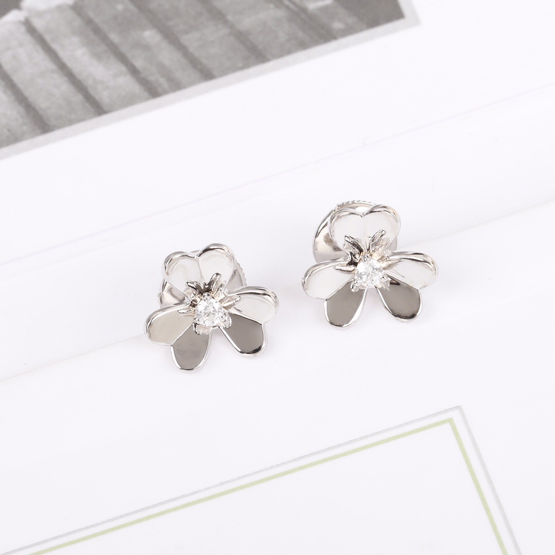 【ヴァンクリーフ】ピアス 0915-1-3