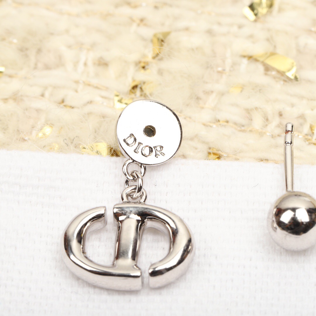 【ディオール】ピアス 0121-1-2