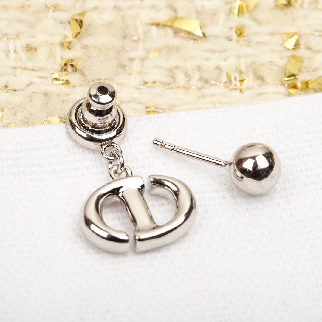 【ディオール】ピアス 0121-1-2