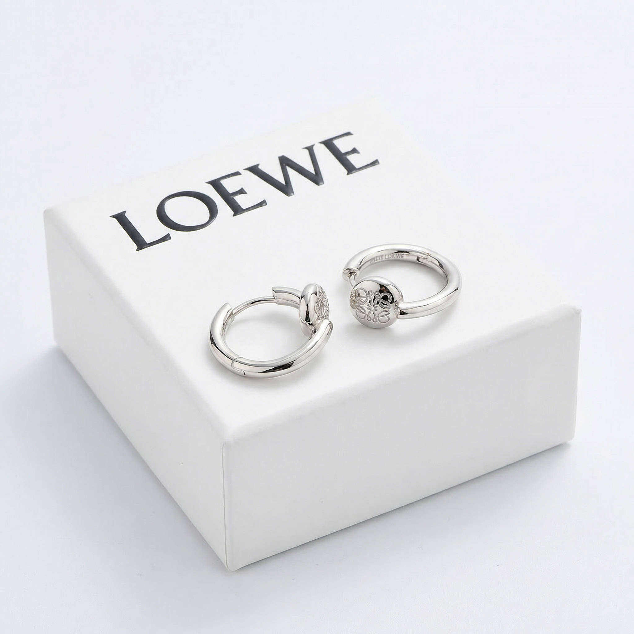 【ロエベ】ピアス 0130-2-4