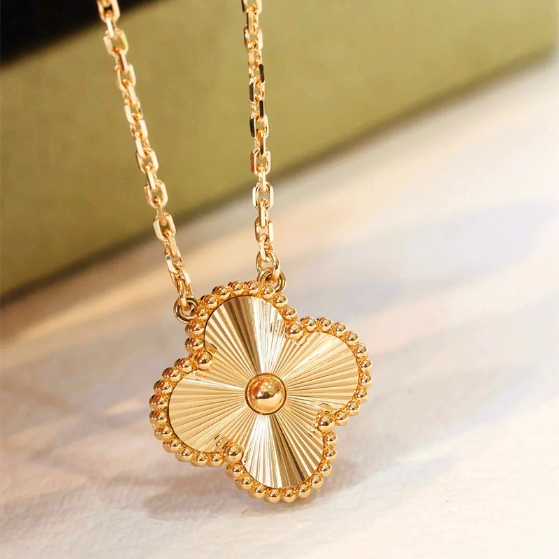 【ヴァンクリーフ】ネックレス・ペンダント0825-4-57-1