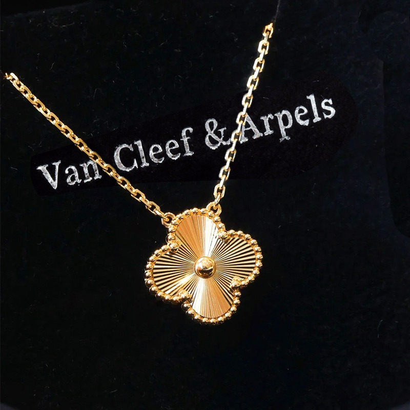 【ヴァンクリーフ】ネックレス・ペンダント0825-4-57-1