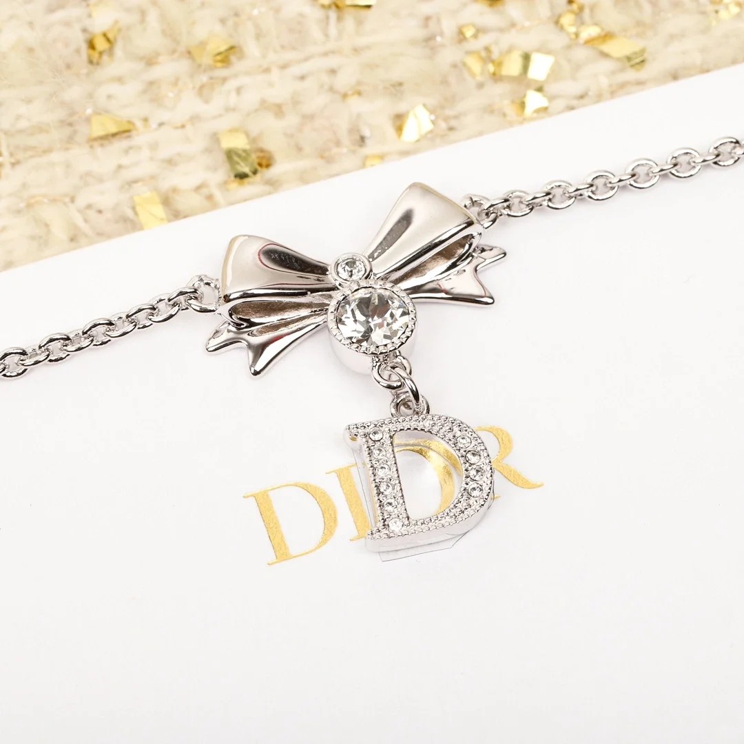 【ディオール】ネックレス・ペンダント 26126-1