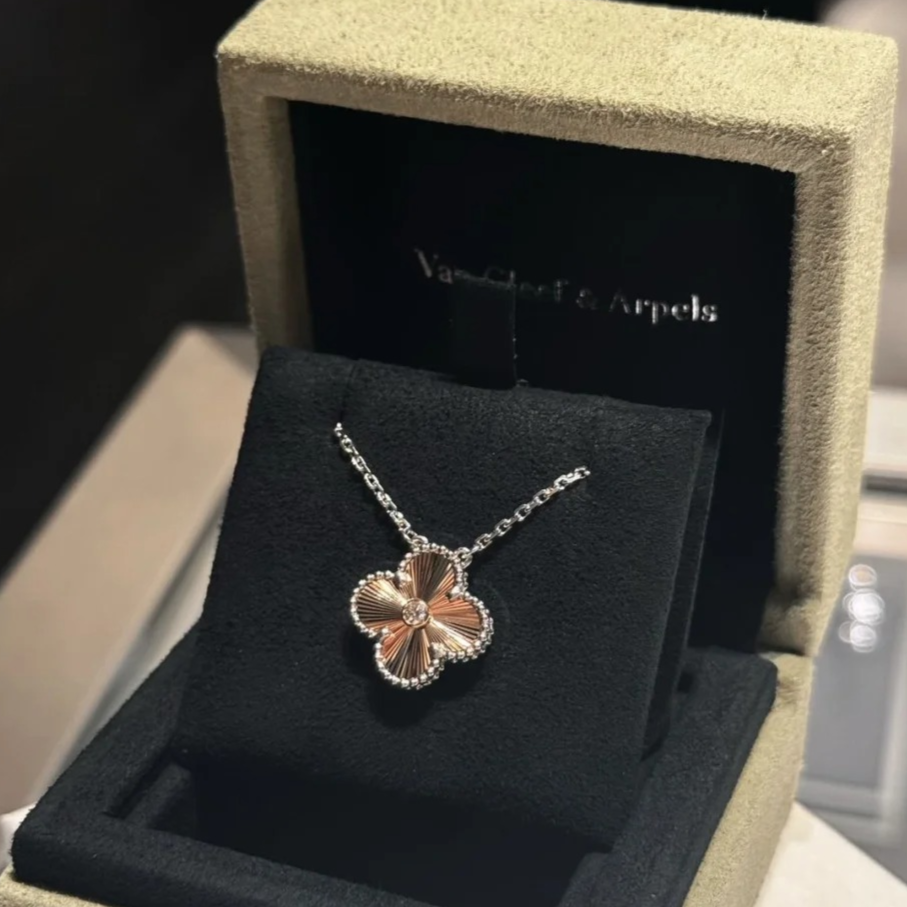 【ヴァンクリーフ】Christmas 限定2024 ネックレス・ペンダント 1015-1-2-1