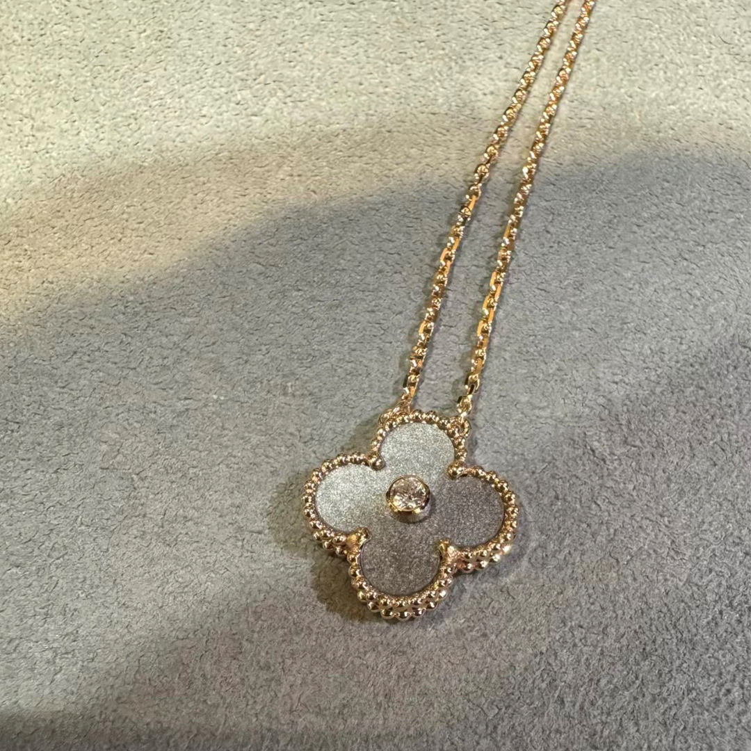 【ヴァンクリーフ】ホリデー限定 ネックレス・ペンダント 1009-1-1