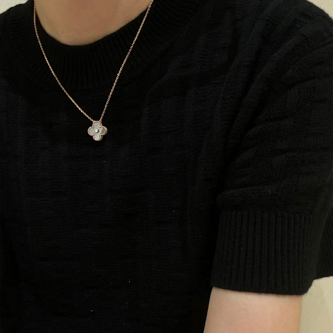 【ヴァンクリーフ】ホリデー限定 ネックレス・ペンダント 1009-1-1