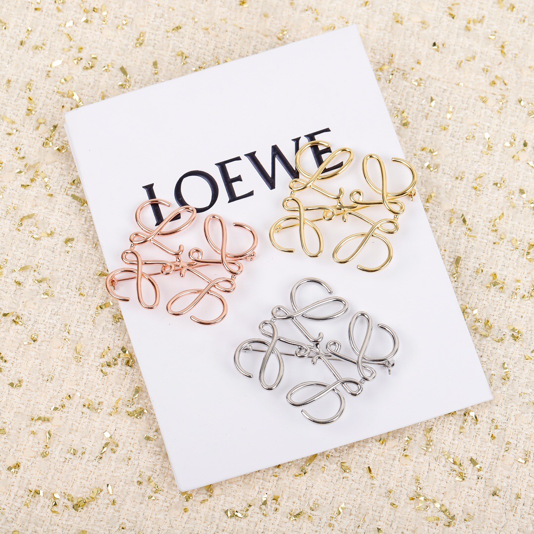 【ロエベ】ブローチ・コサージュ 0804-7-3