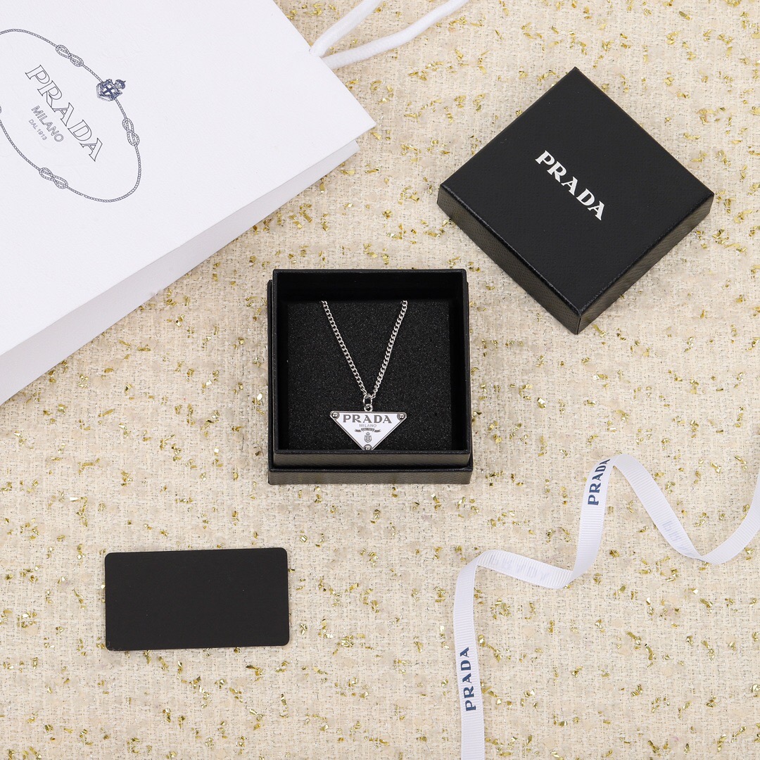 【プラダ】ネックレス・ペンダント 0824-3-2