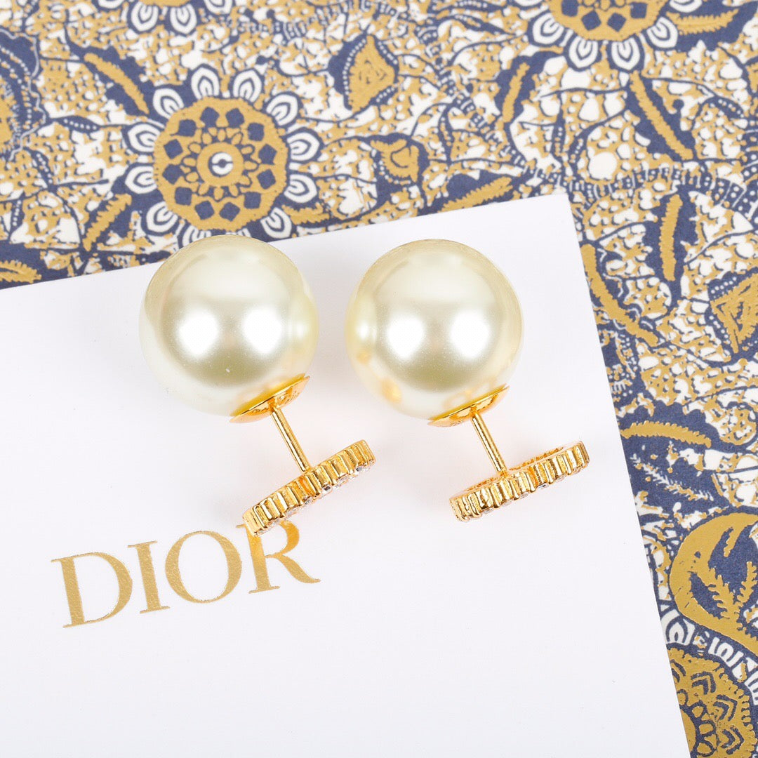 【ディオール】ピアス 0801-1-9