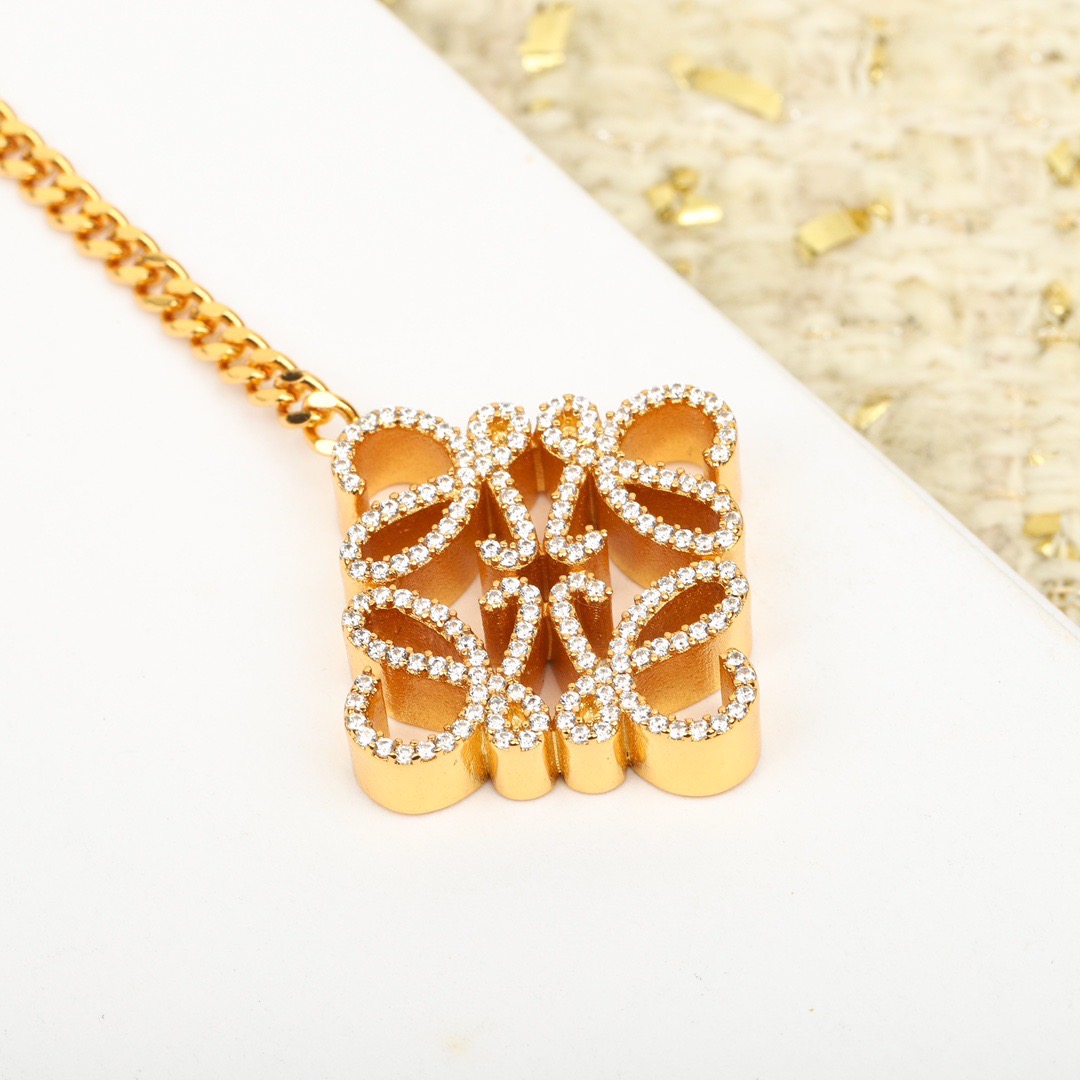 【ロエベ】ネックレス・ペンダント 0830-1-2