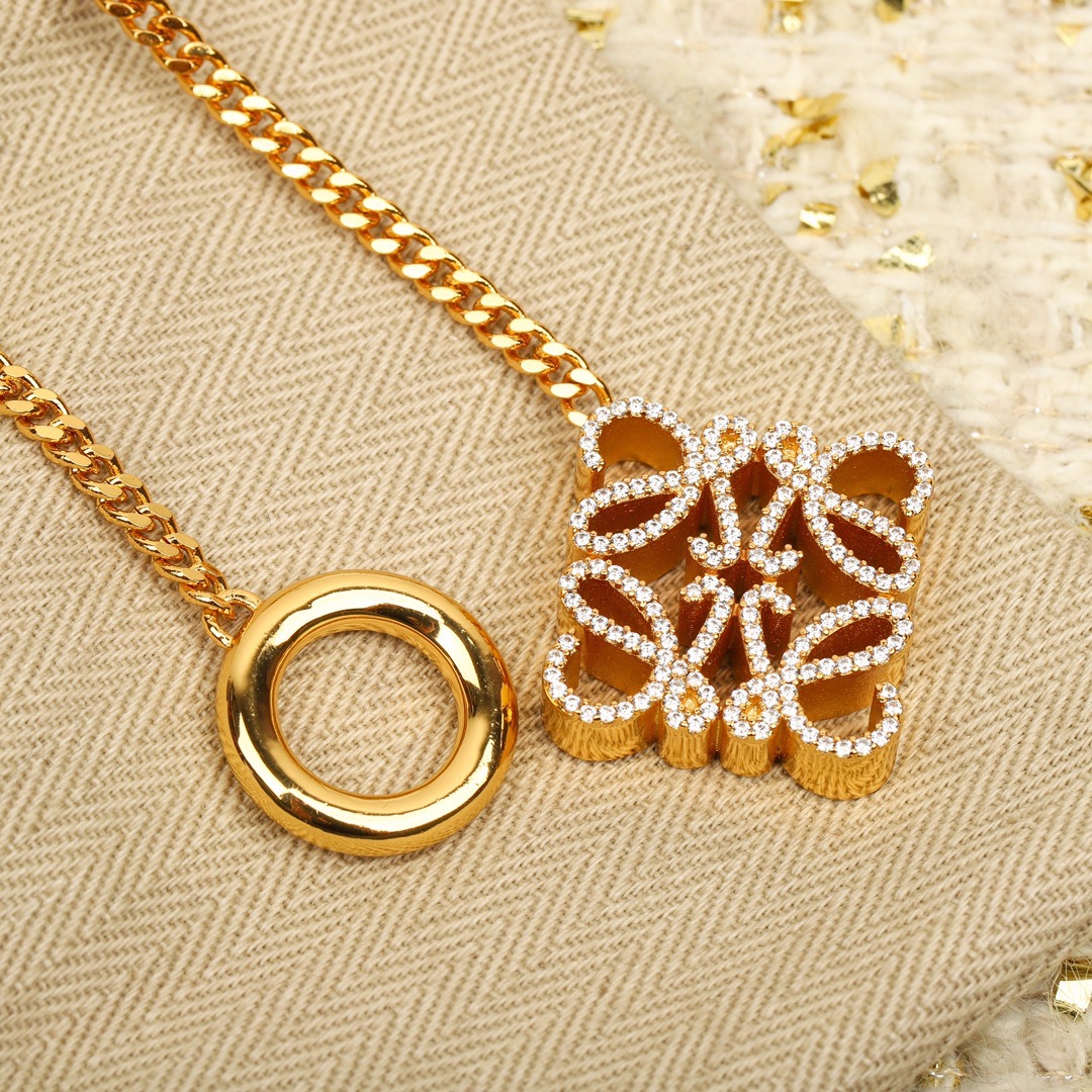 【ロエベ】ネックレス・ペンダント 0830-1-2