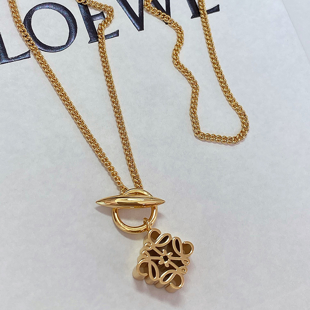 【ロエベ】ネックレス・ペンダント 0823-1-1