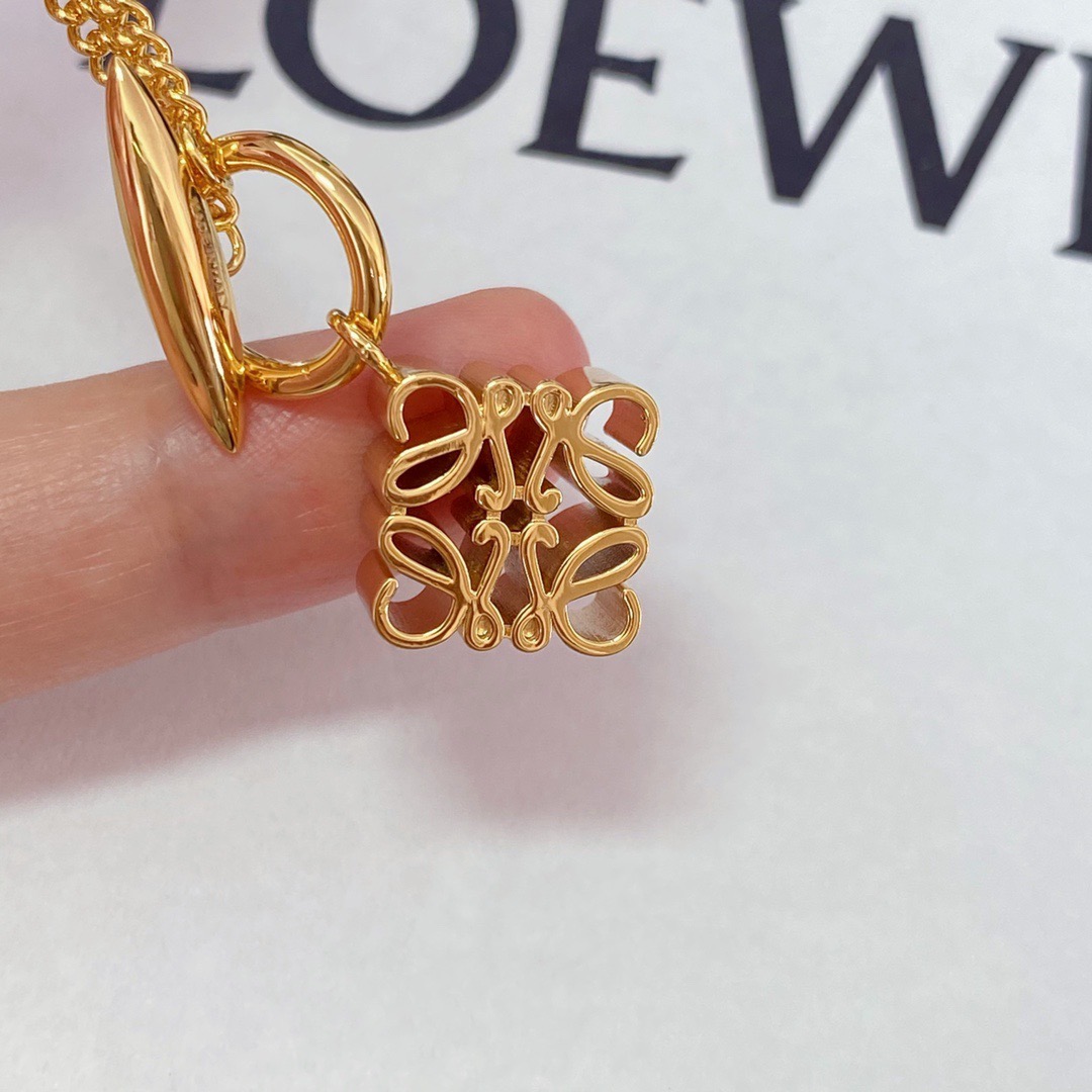 【ロエベ】ネックレス・ペンダント 0823-1-1