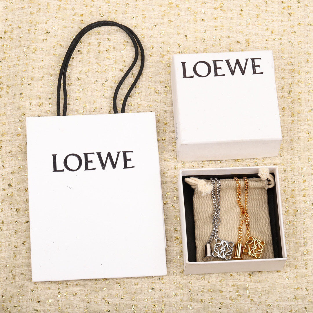 【ロエベ】ネックレス・ペンダント 0804-1-4