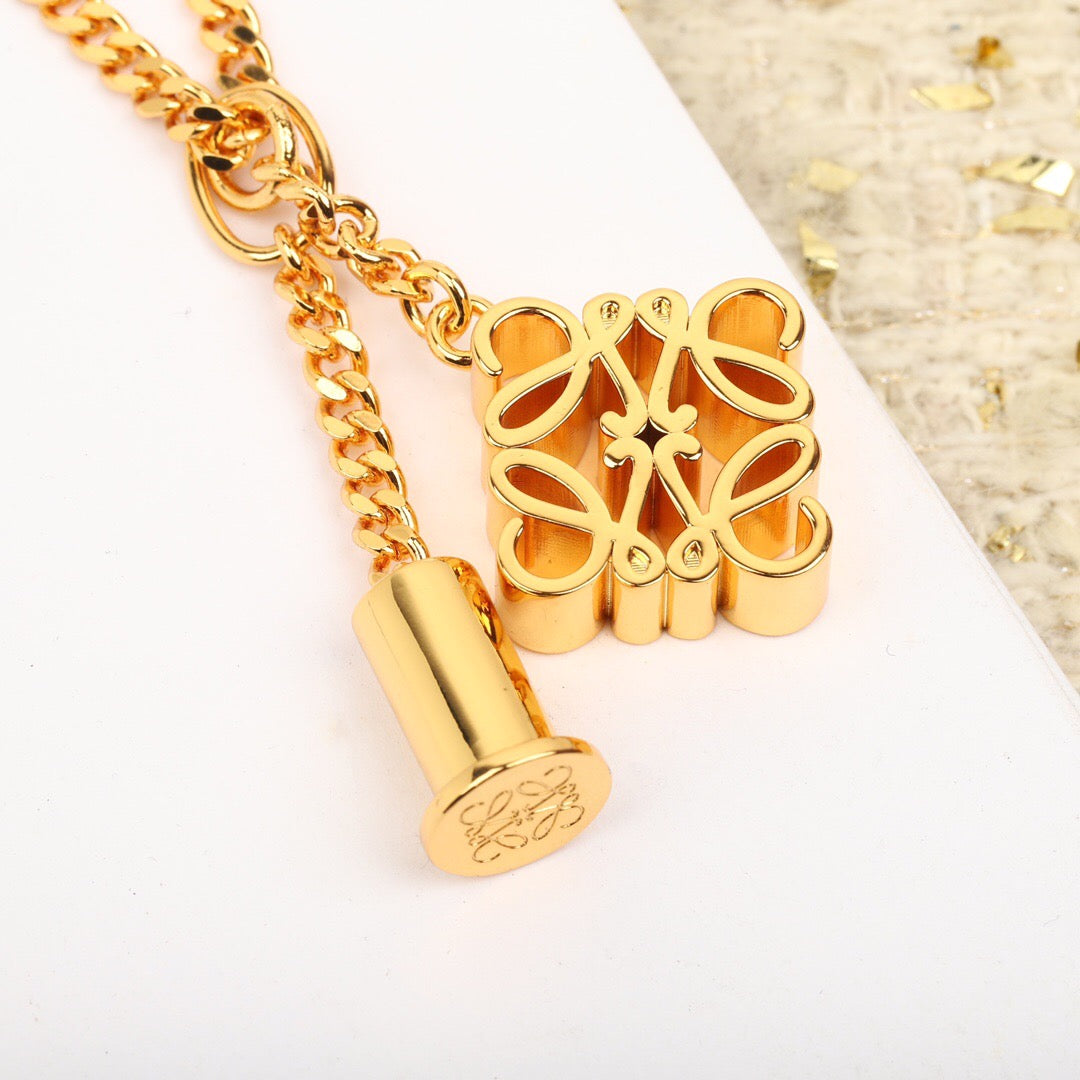 【ロエベ】ネックレス・ペンダント 0804-1-4