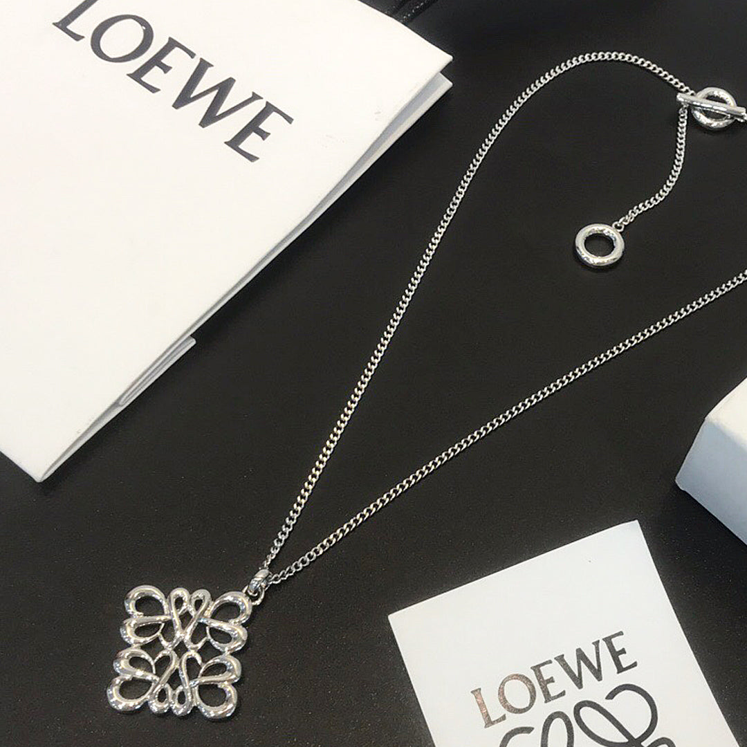 【ロエベ】ネックレス・ペンダント 0804-1-6